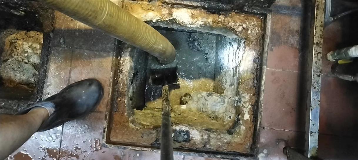 顺河回族污水池清理一般都有毒气，怎么预防中毒呢？